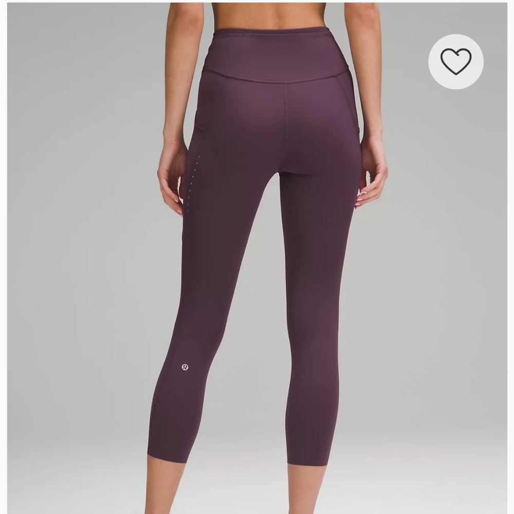 Lululemon Fast & Free cropped leggings - size 8 - like new!